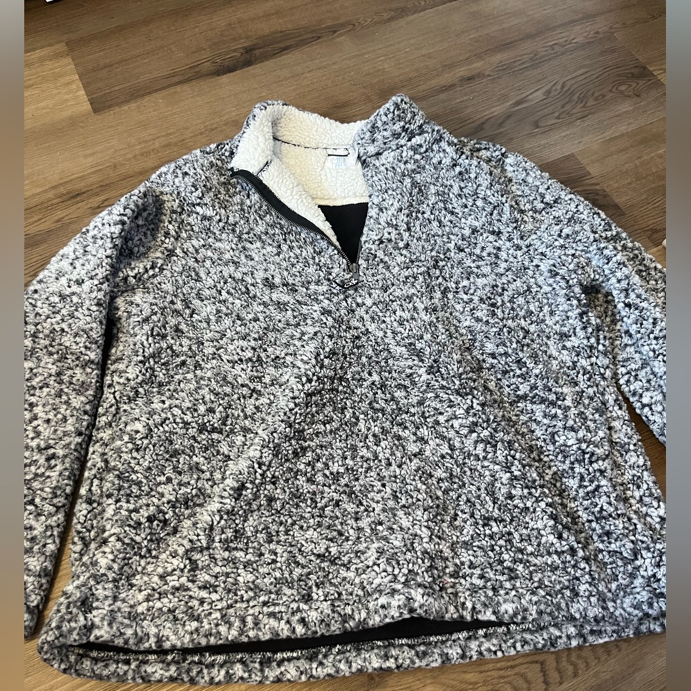 Time and Tru Ultra Fuzzy Jacket with Pockets